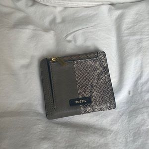 Fossil wallet